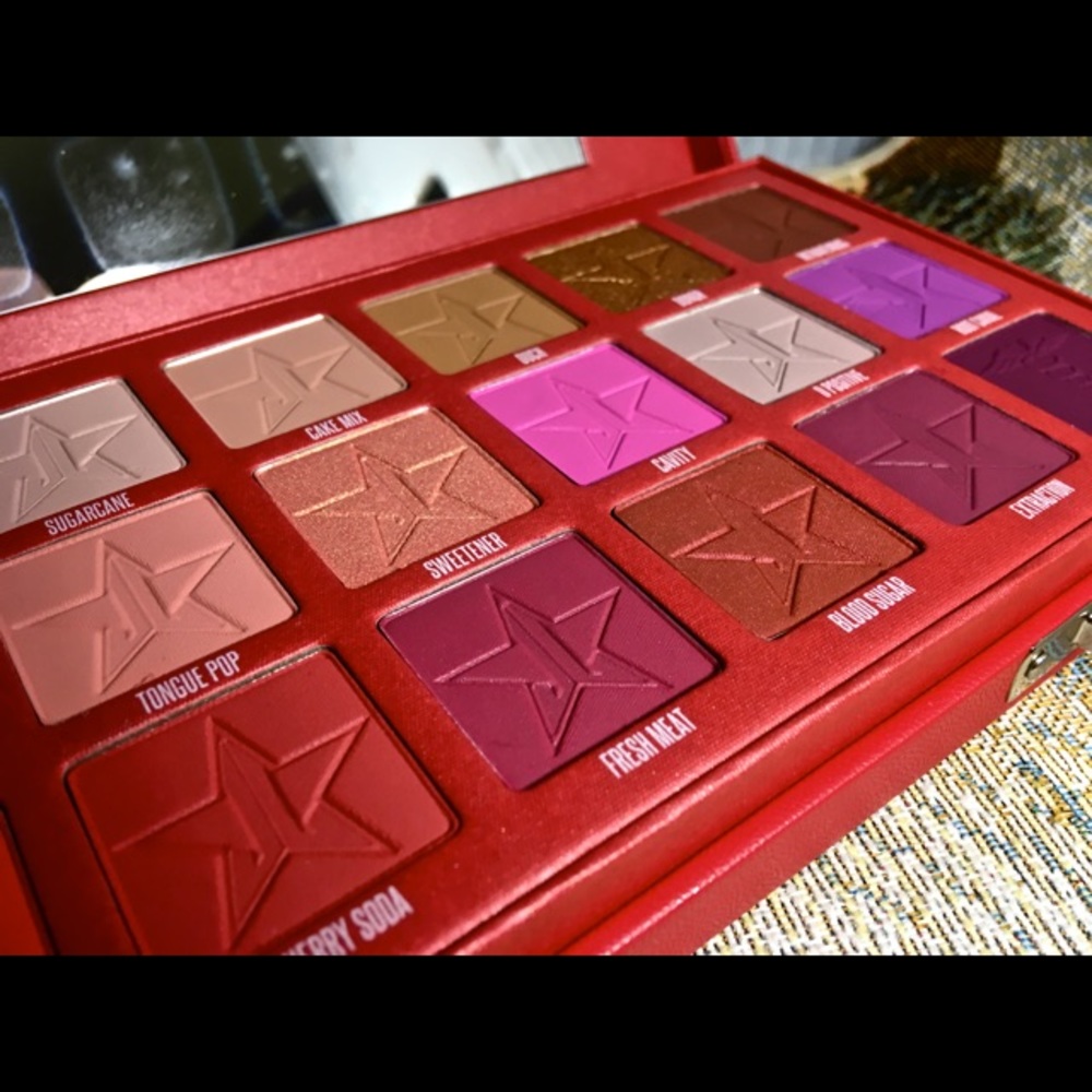 Jeffree Star Blood Sugar Palette & free lipstick - Picture 3 of 8